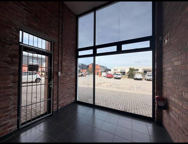 BUSINESS PROPERTY TO RENT IN FAIRVIEW